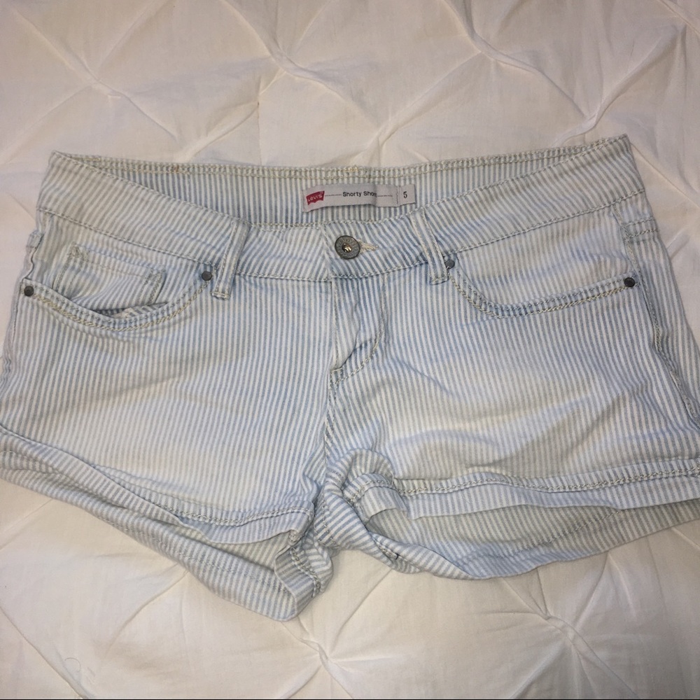 Levi Shorts
